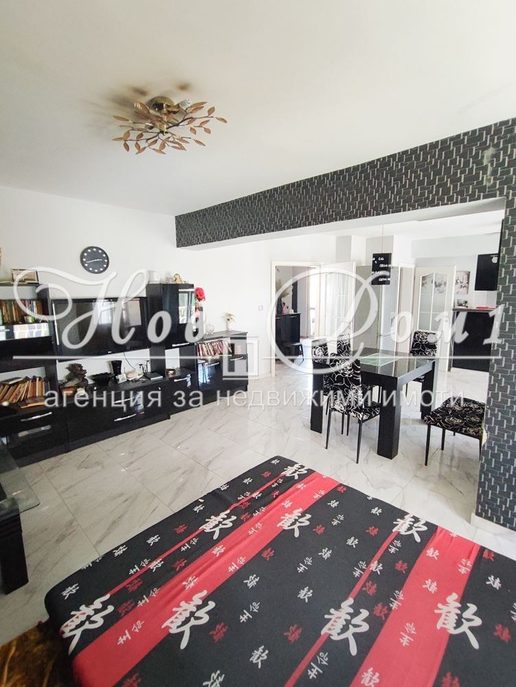 In vendita  2 camere da letto Varna , Liatno kino Trakiia , 118 mq | 97984068