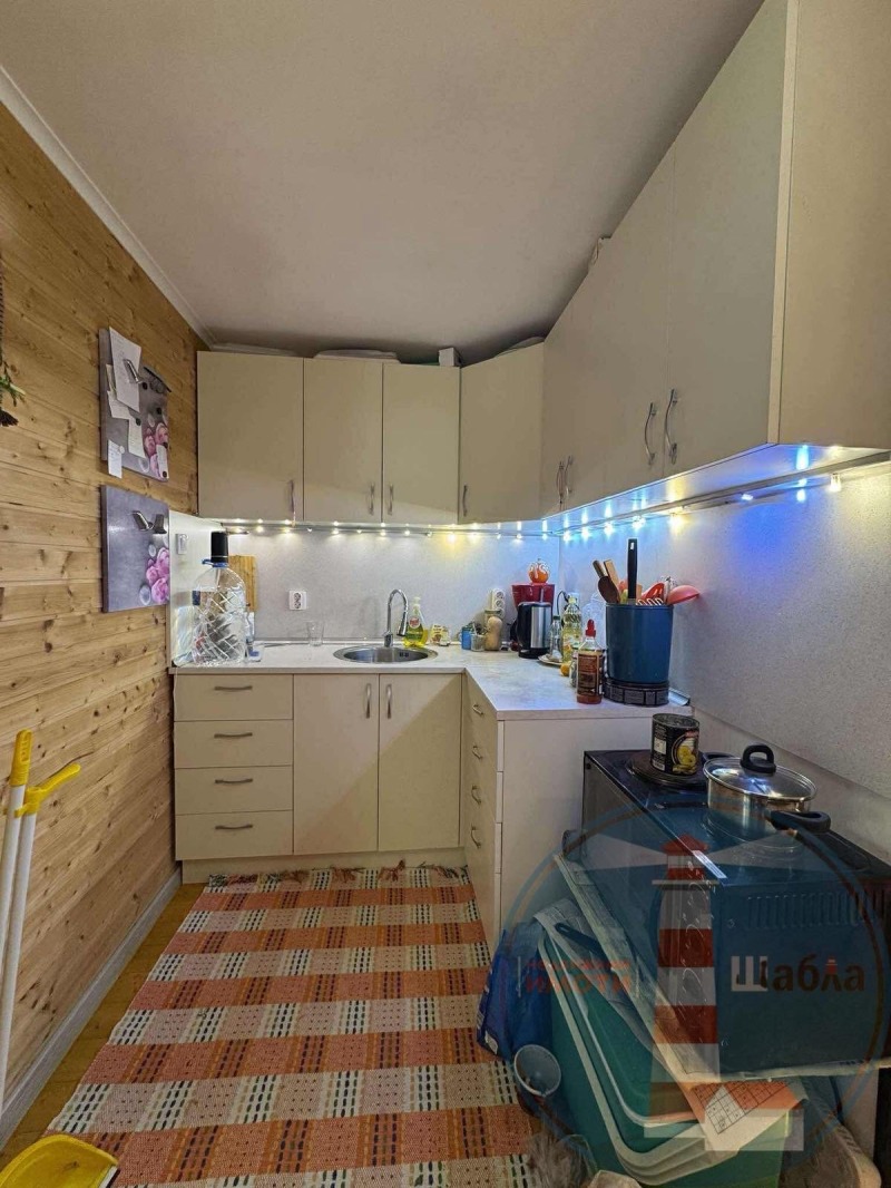 Продава КЪЩА, с. Хаджи Димитър, област Добрич, снимка 5 - Къщи - 52705716