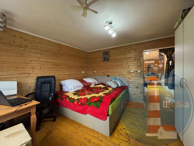 Продава КЪЩА, с. Хаджи Димитър, област Добрич, снимка 8 - Къщи - 52705716