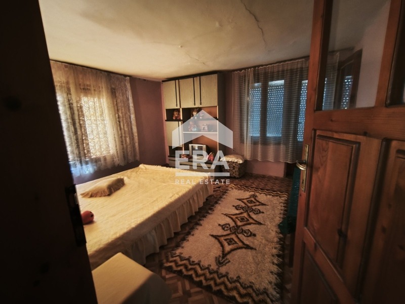 Продава КЪЩА, с. Тенево, област Ямбол, снимка 2 - Къщи - 55925434
