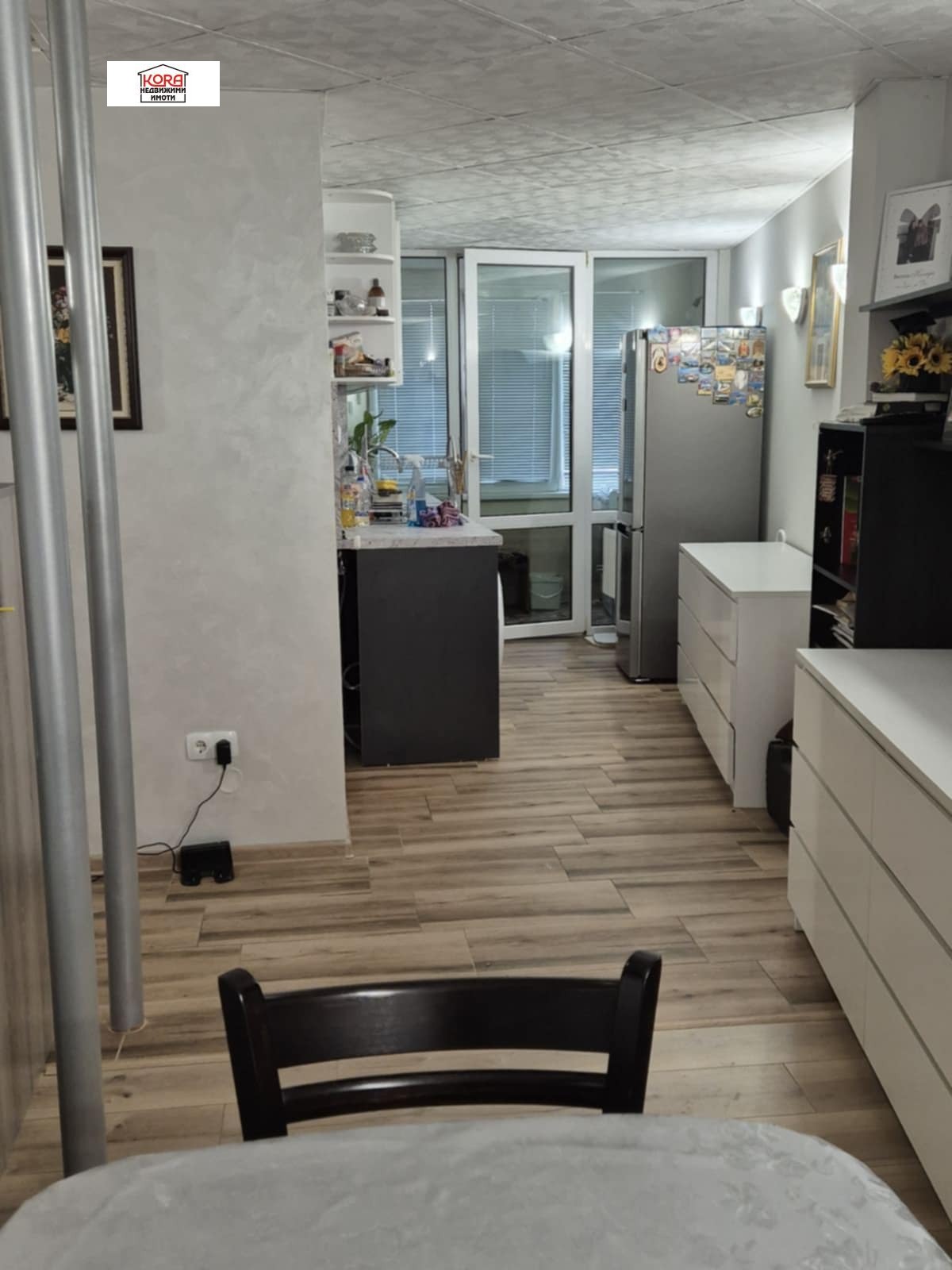 Продава 3-СТАЕН, гр. Плевен, Идеален център, снимка 2 - Апартаменти - 49436433