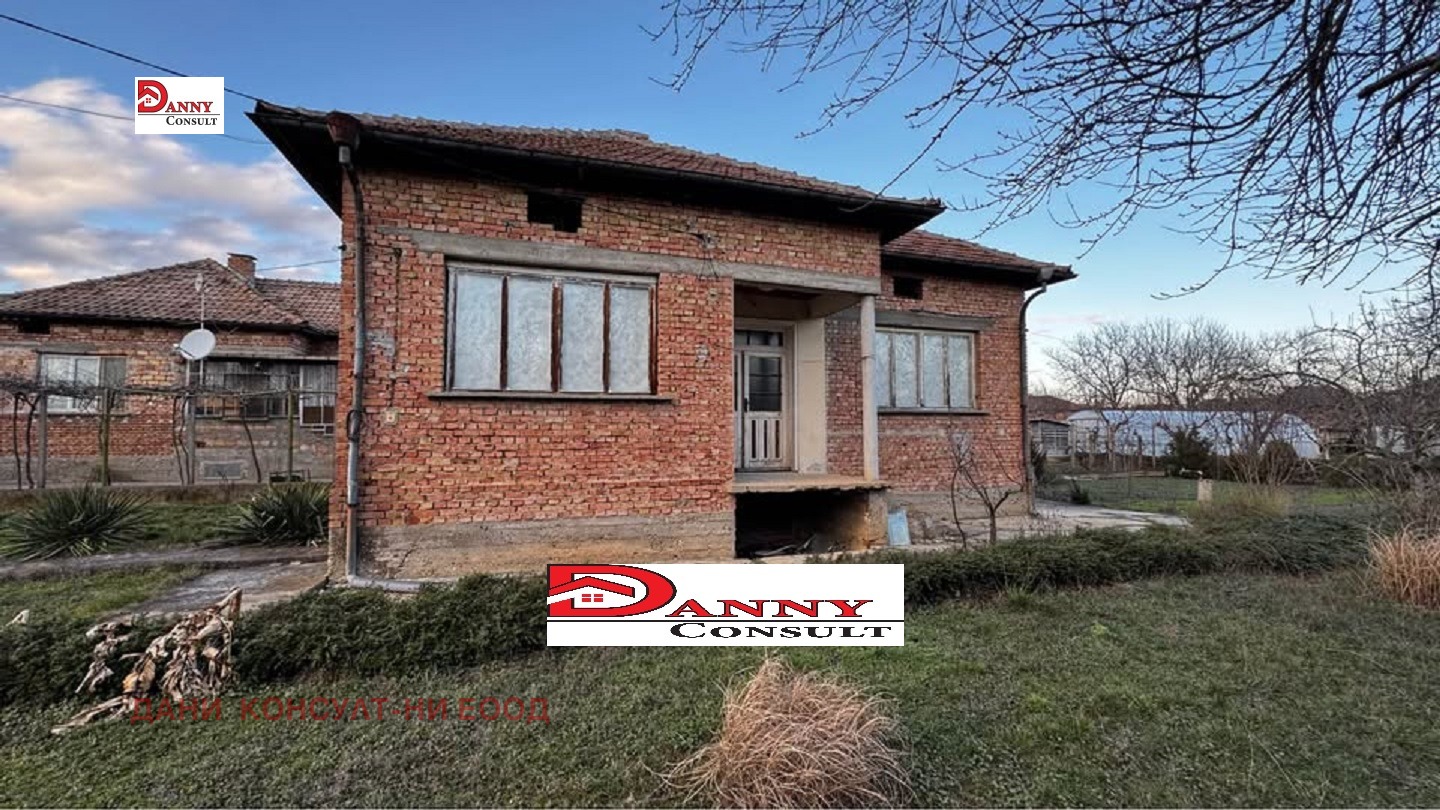 Продава КЪЩА, гр. Долна Оряховица, област Велико Търново