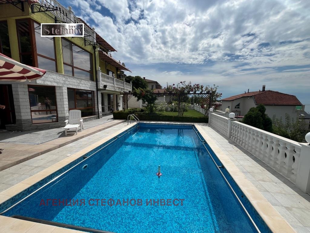 Продава КЪЩА, гр. Балчик, област Добрич, снимка 4 - Къщи - 55811931