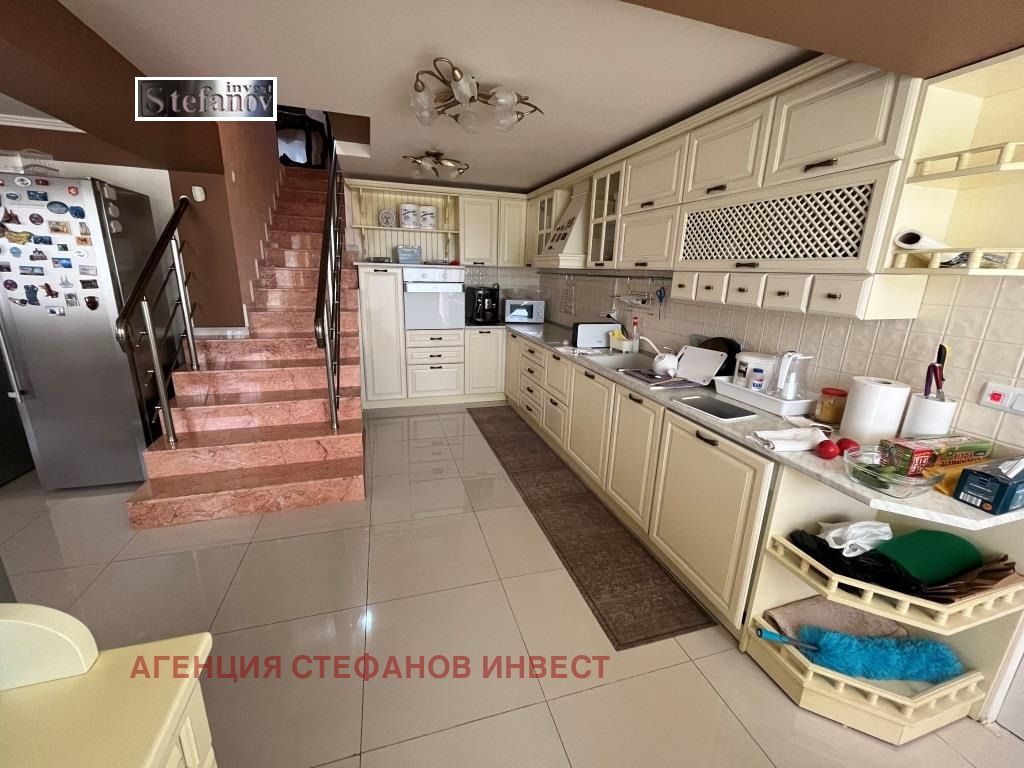 Продава КЪЩА, гр. Балчик, област Добрич, снимка 8 - Къщи - 55811931