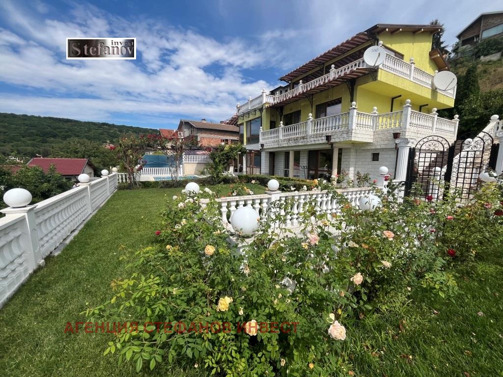 Продава КЪЩА, гр. Балчик, област Добрич, снимка 5 - Къщи - 55811931