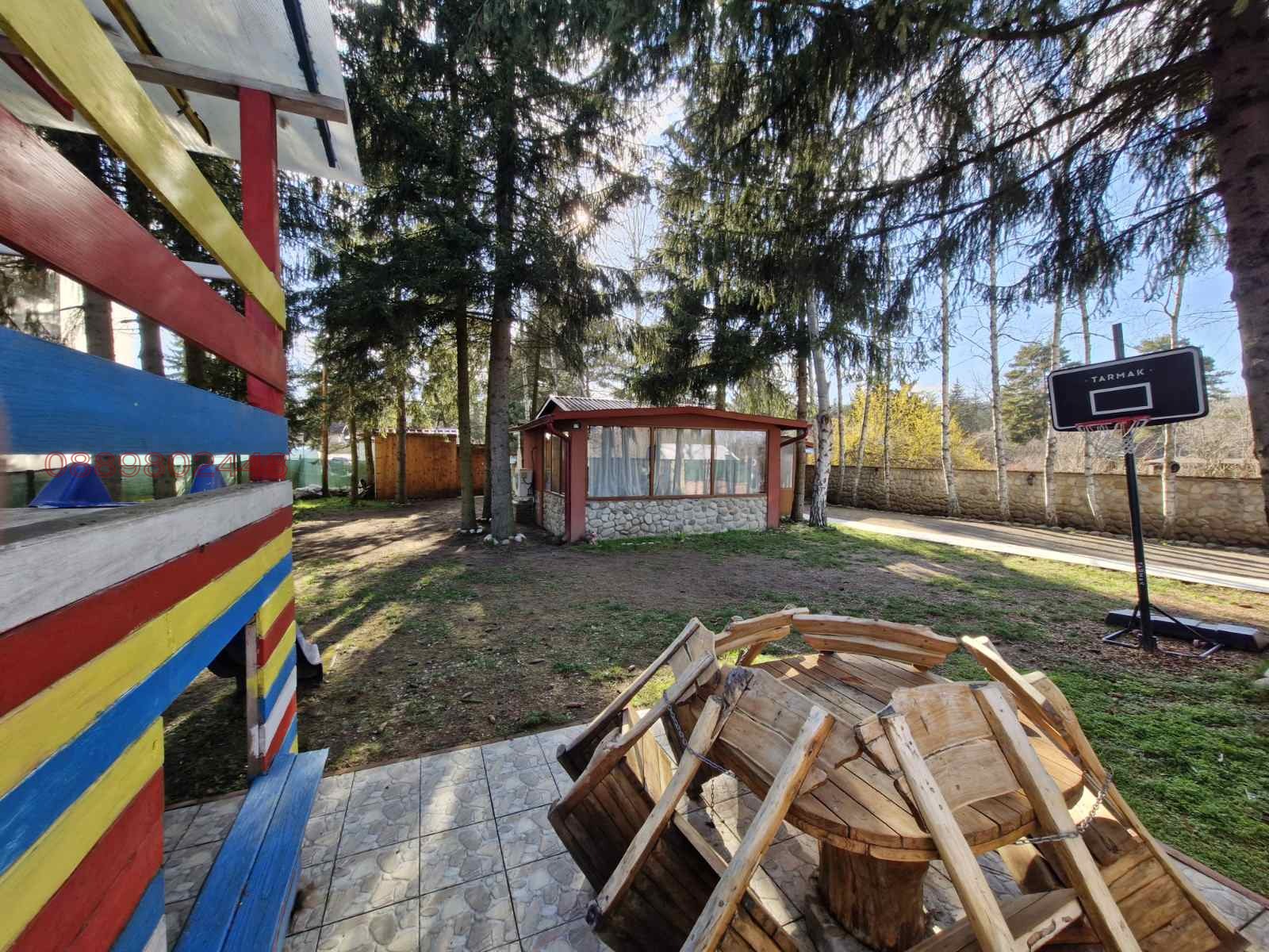 Продава ВИЛА, м-т Мечката, област София област, снимка 2 - Вили - 54106655