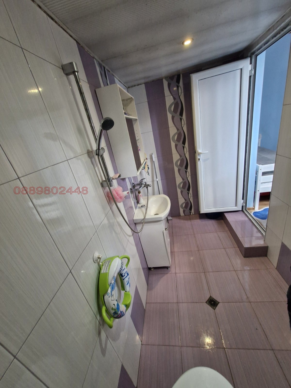 Продава ВИЛА, м-т Мечката, област София област, снимка 12 - Вили - 54106655