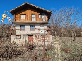 Villa m-t Strasjata, Pleven 2