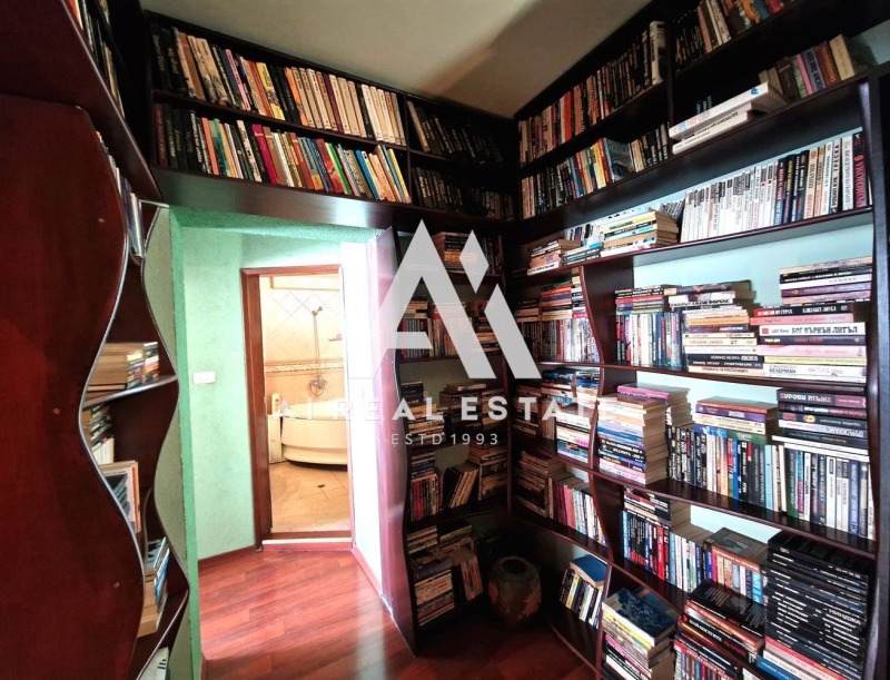 Продава 3-СТАЕН, гр. Плевен, Идеален център, снимка 14 - Апартаменти - 52708593