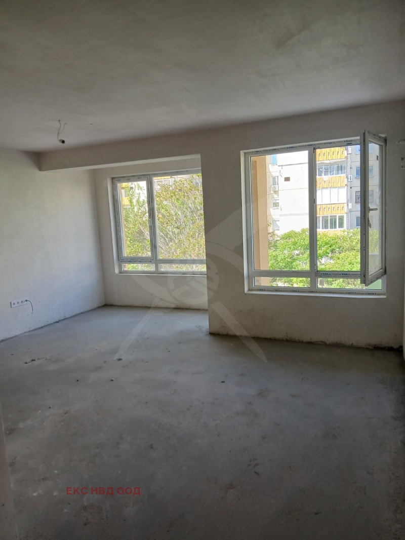 Eladó  Stúdió Plovdiv , Juzsen , 50 négyzetméter | 36993395