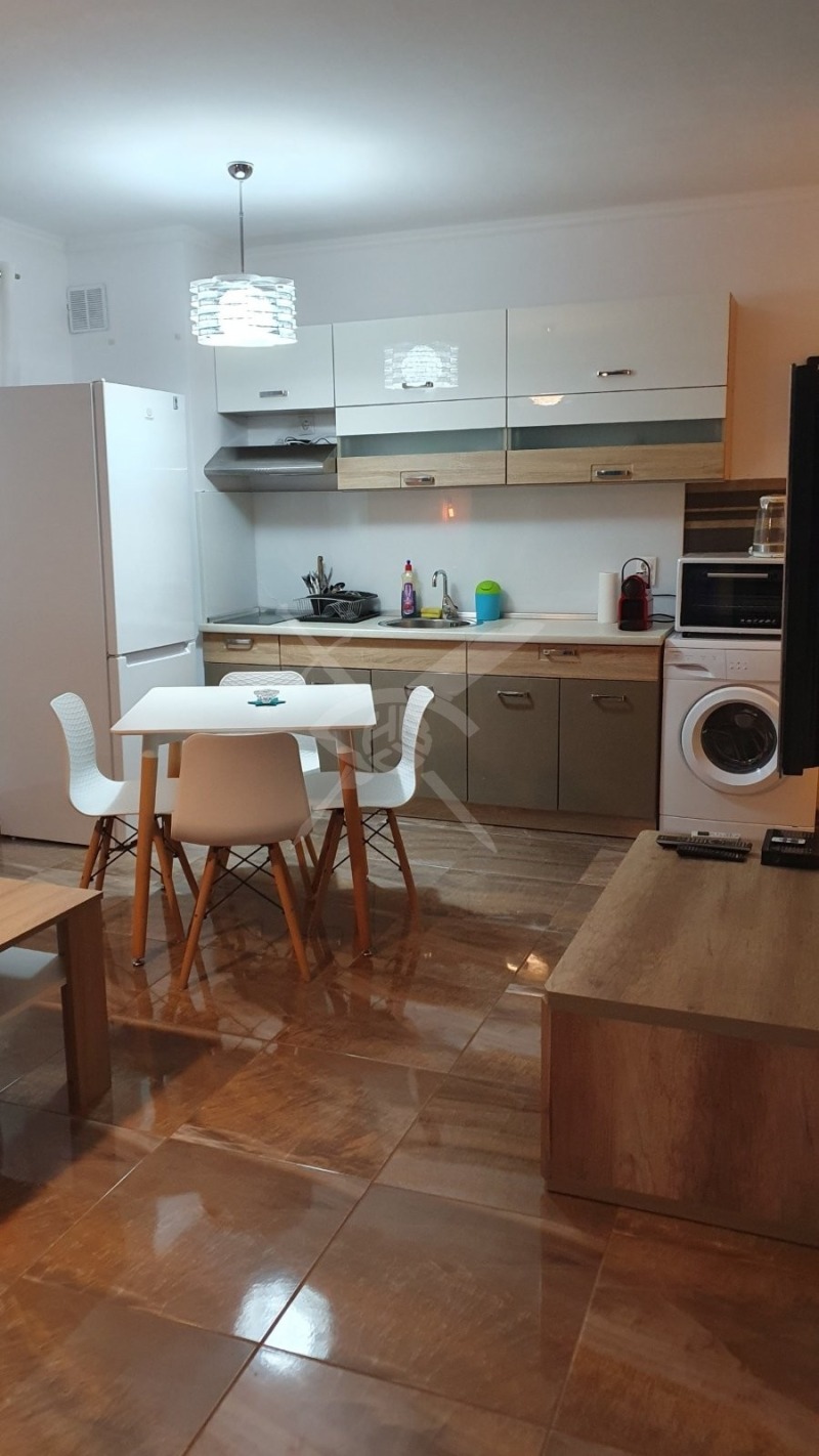 À venda  1 quarto região Burgas , k.k. Slantchev briag , 60 m² | 16806741