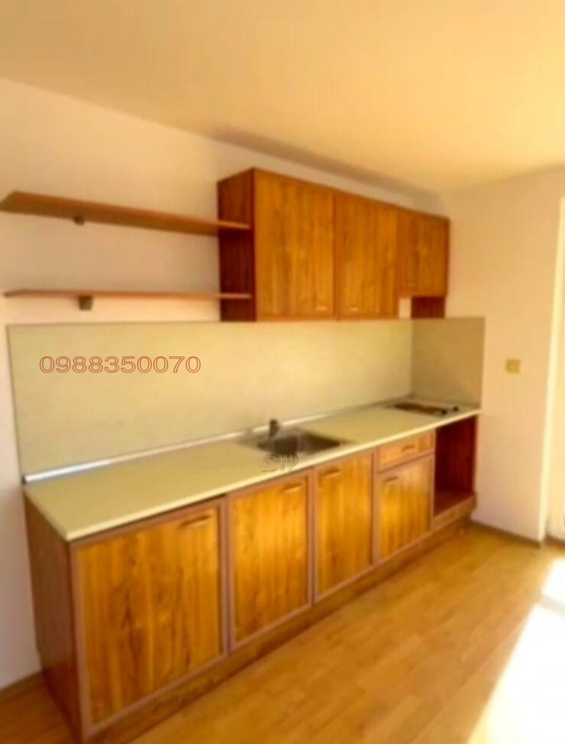 Продава МНОГОСТАЕН, гр. Бургас, Сарафово, снимка 1 - Aпартаменти - 48152978