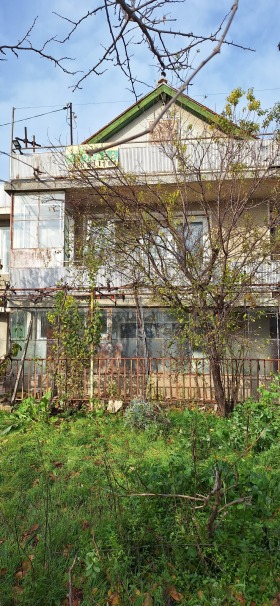 Huis m-t Manastirski rid, Varna
