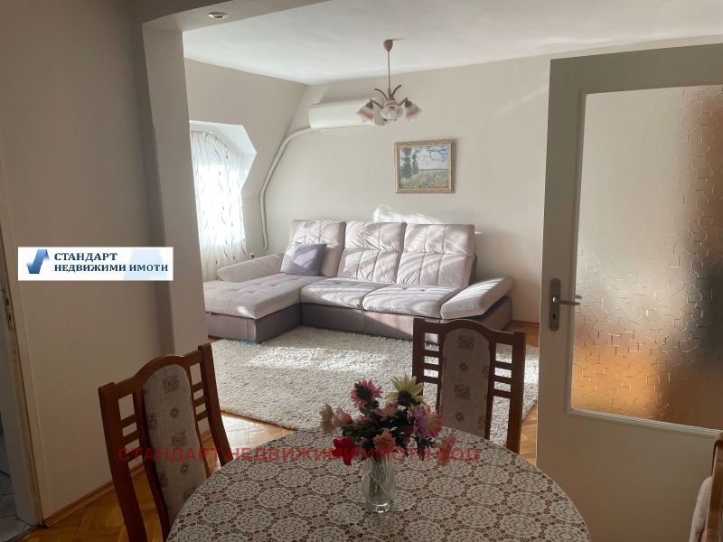 Продава  3-стаен град Пловдив , Център , 98 кв.м | 93028904
