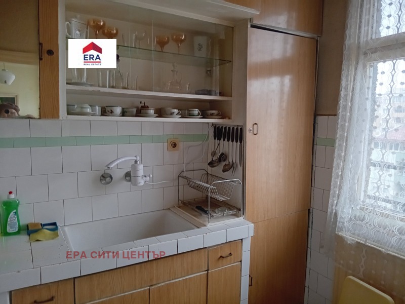 En venta  3 dormitorios Stara Zagora , Tsentar , 97 metros cuadrados | 94426066 - imagen [3]