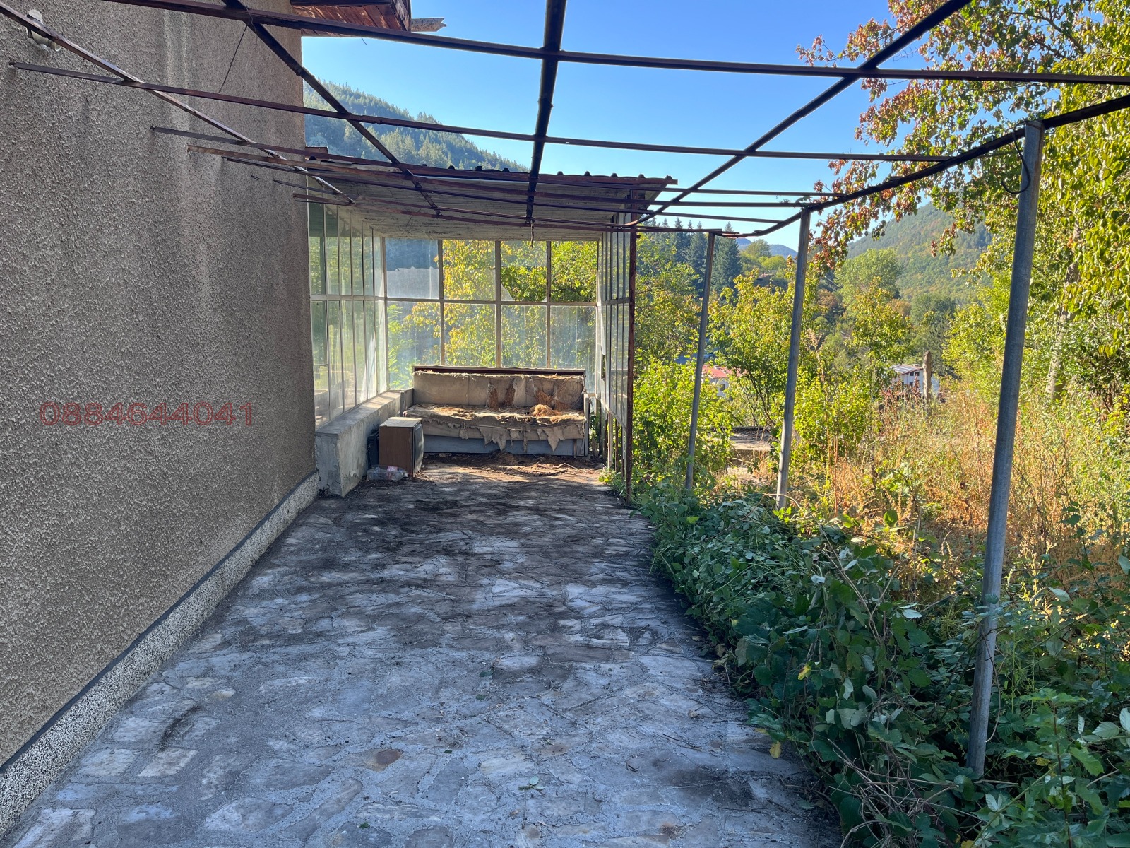 Продава КЪЩА, с. Томпсън, област София област, снимка 12 - Къщи - 55978970
