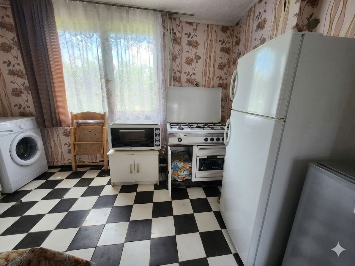 Продава КЪЩА, гр. Бобов дол, област Кюстендил, снимка 3 - Къщи - 56016148