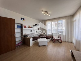 1 Schlafzimmer Briz, Warna