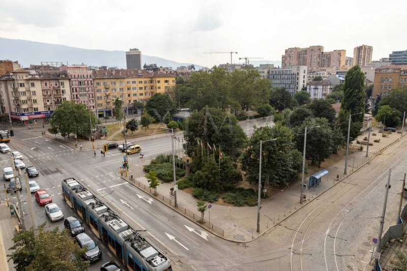 Продава 3-СТАЕН, гр. София, Център, снимка 17 - Апартаменти - 53431766