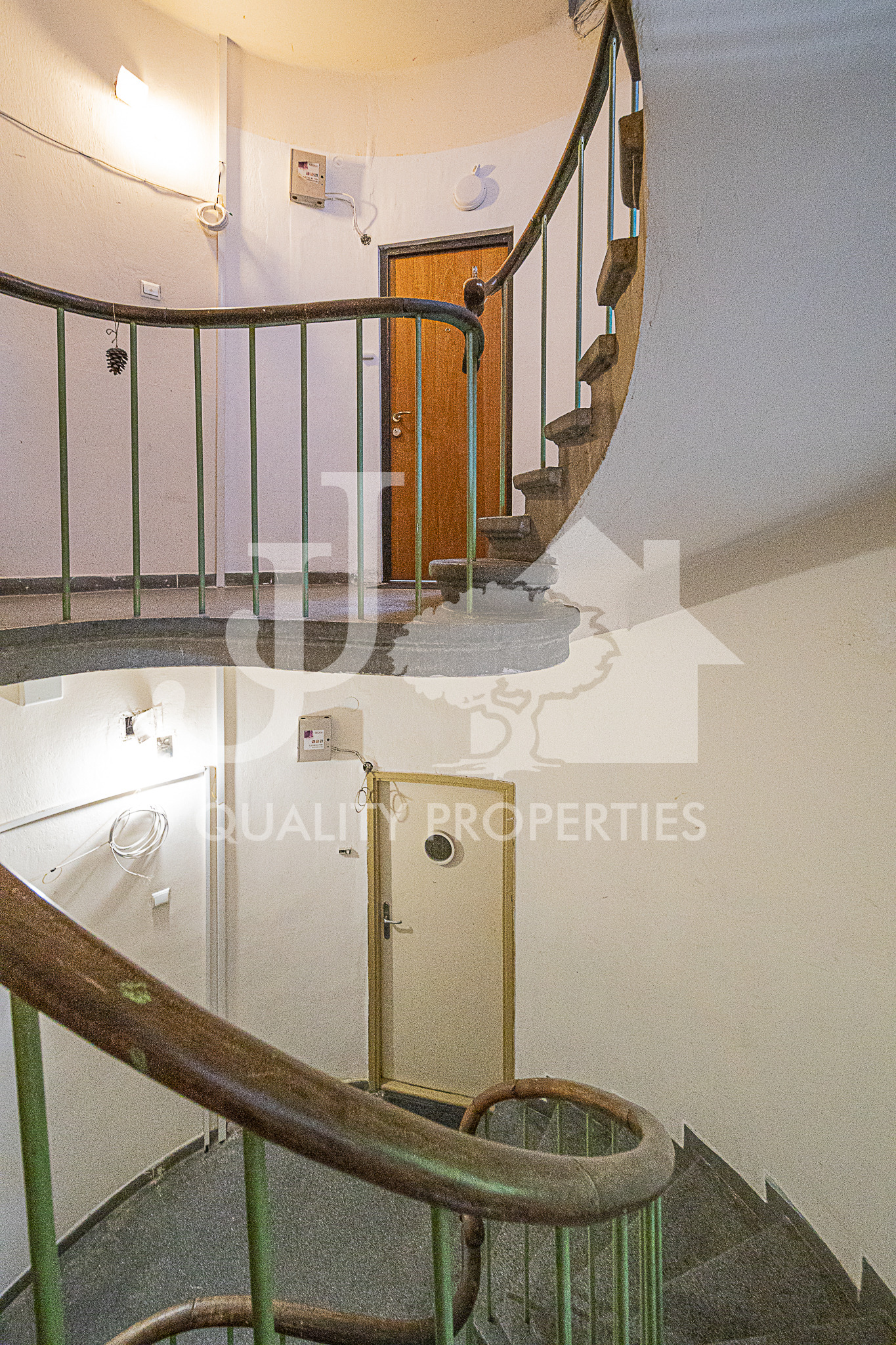 Продава 3-СТАЕН, гр. София, Център, снимка 17 - Апартаменти - 54301717