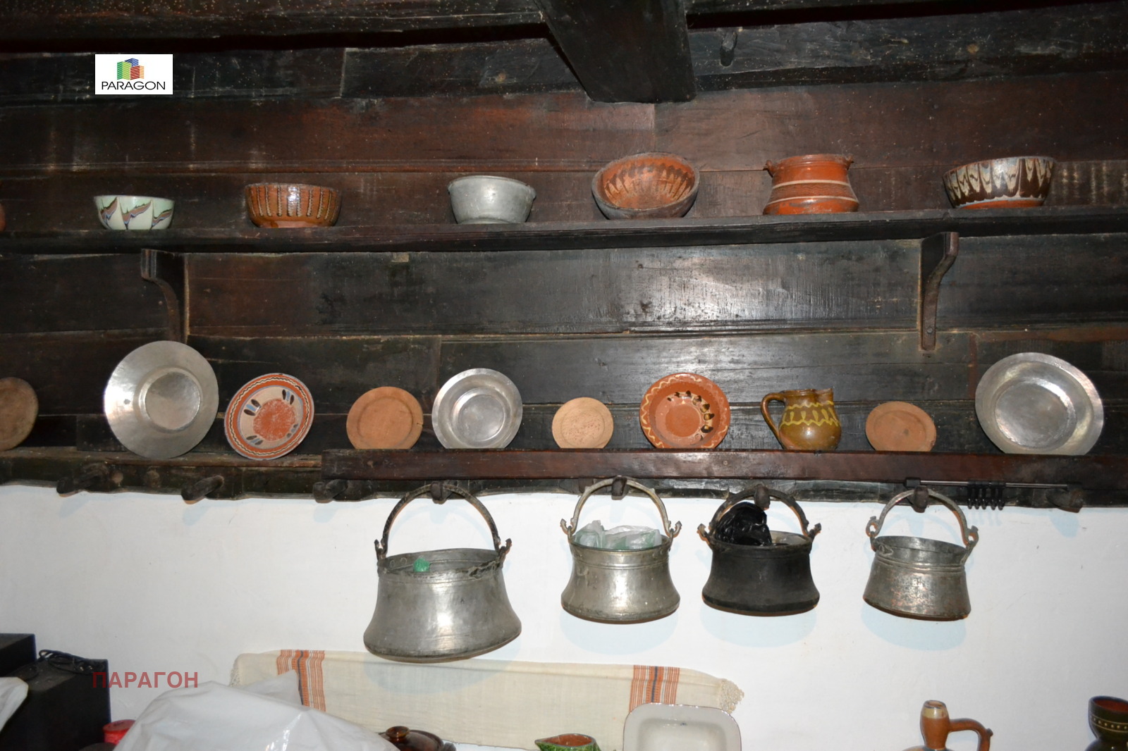 Продава КЪЩА, гр. Габрово, Лютаци, снимка 2 - Къщи - 53811860