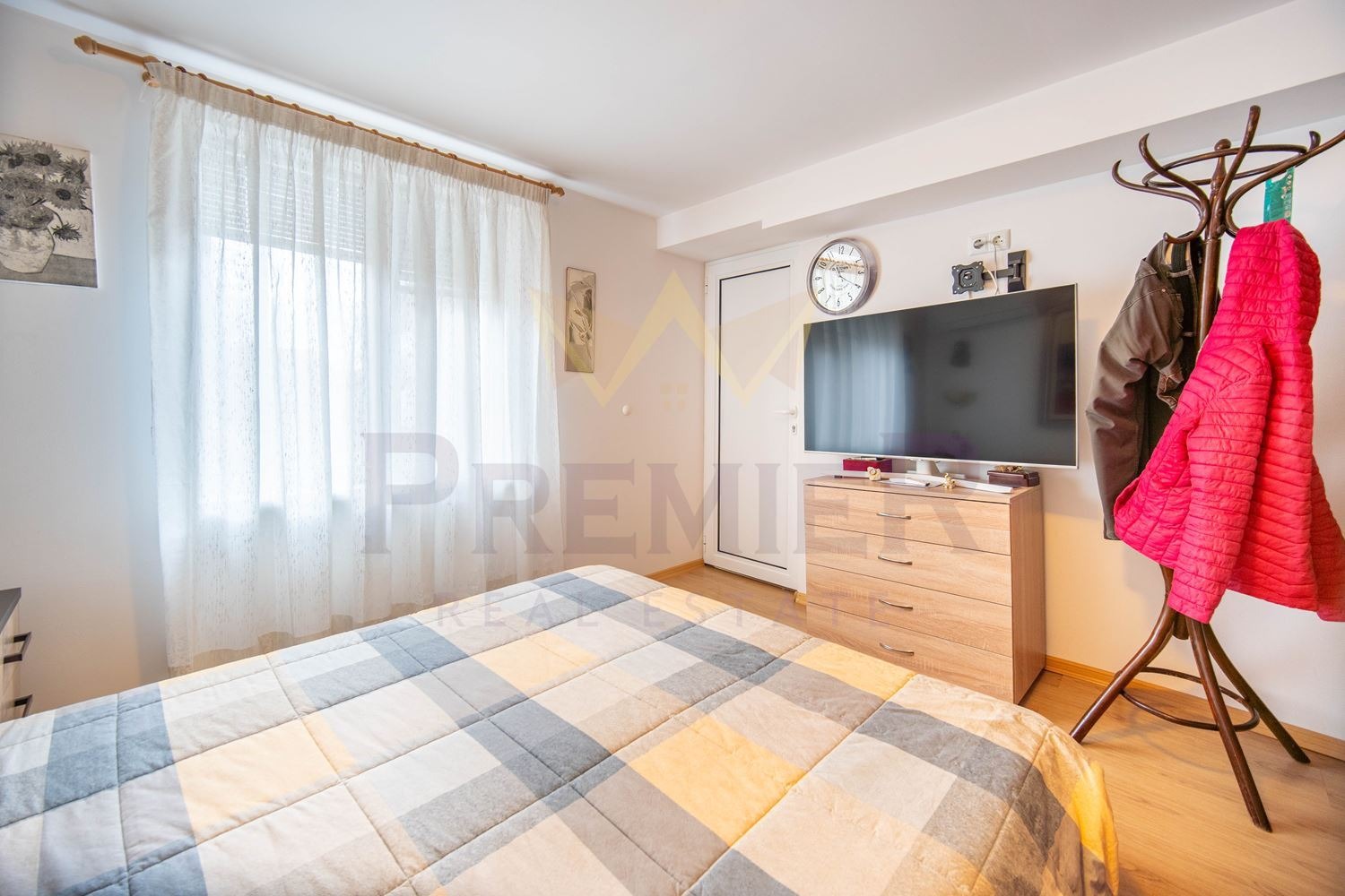 Продава КЪЩА, гр. Балчик, област Добрич, снимка 4 - Къщи - 53858734