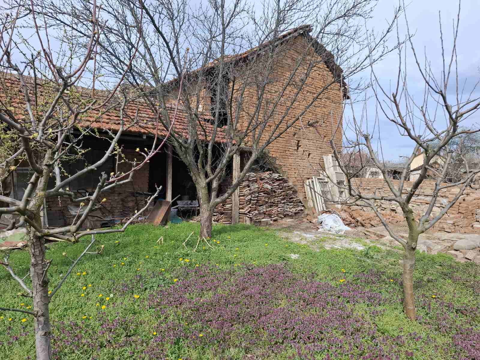 Продава КЪЩА, с. Горни Дъбник, област Плевен, снимка 5 - Къщи - 54020495