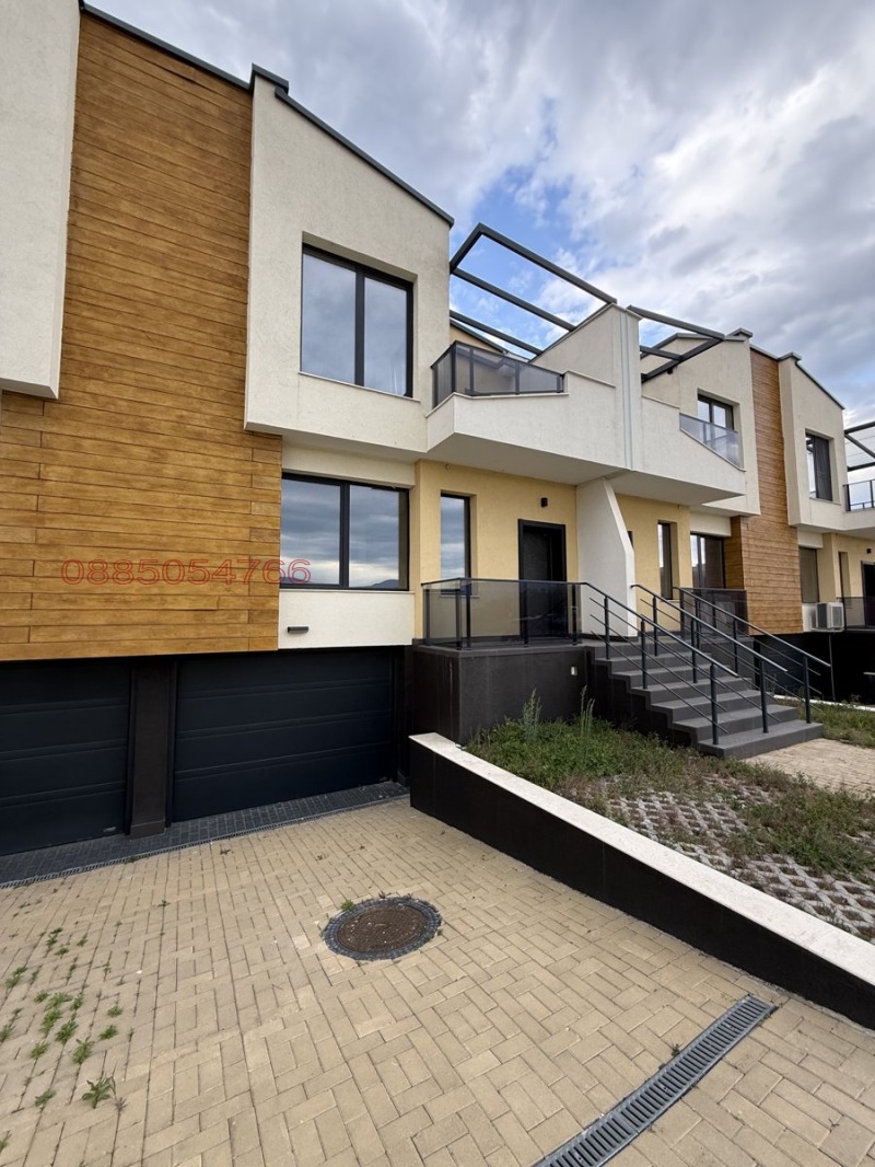 Продава КЪЩА в град Пловдив, Западен - 230 кв.м / 269 000 € » 526 118.27 лв.