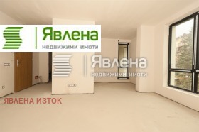 3-стаен град София, Редута 8