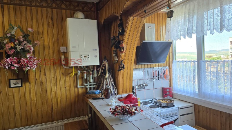 Продава 3-СТАЕН, гр. Радомир, област Перник, снимка 7 - Апартаменти - 52782342