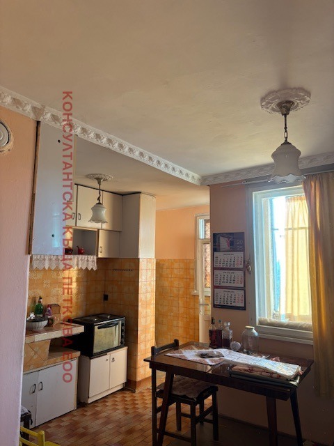 Продава 3-СТАЕН, град Ловеч, Широк център • 80000 € / 156466.40 лв. • 15570500 1