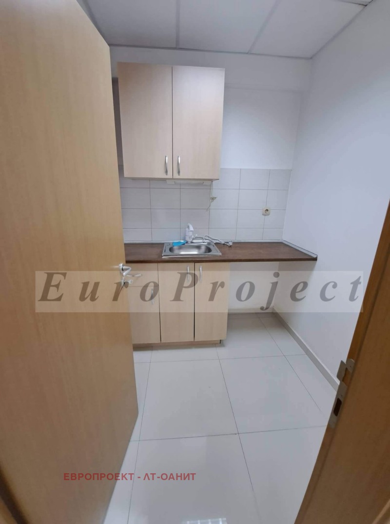 Eladó  Hivatal Sofia , Mladost 3 , 320 négyzetméter | 54119558 - kép [4]