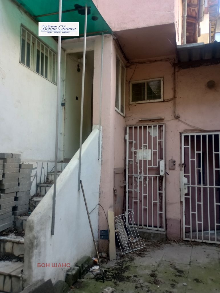 À venda  Casa Sofia , Centar , 245 m² | 34934443 - imagem [2]