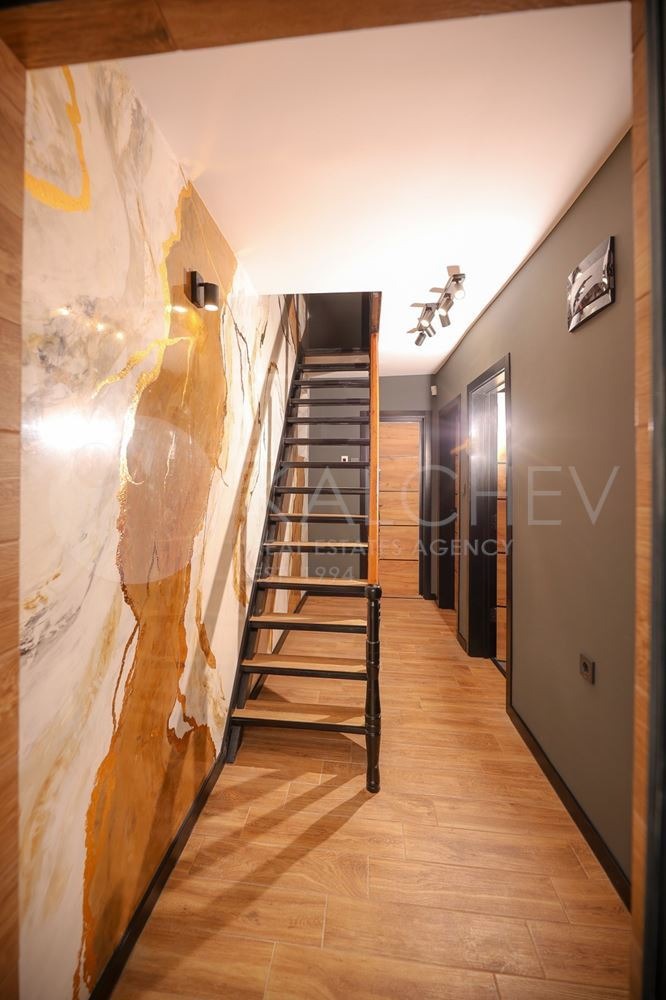 Продава КЪЩА, гр. Балчик, област Добрич, снимка 17 - Къщи - 55186401