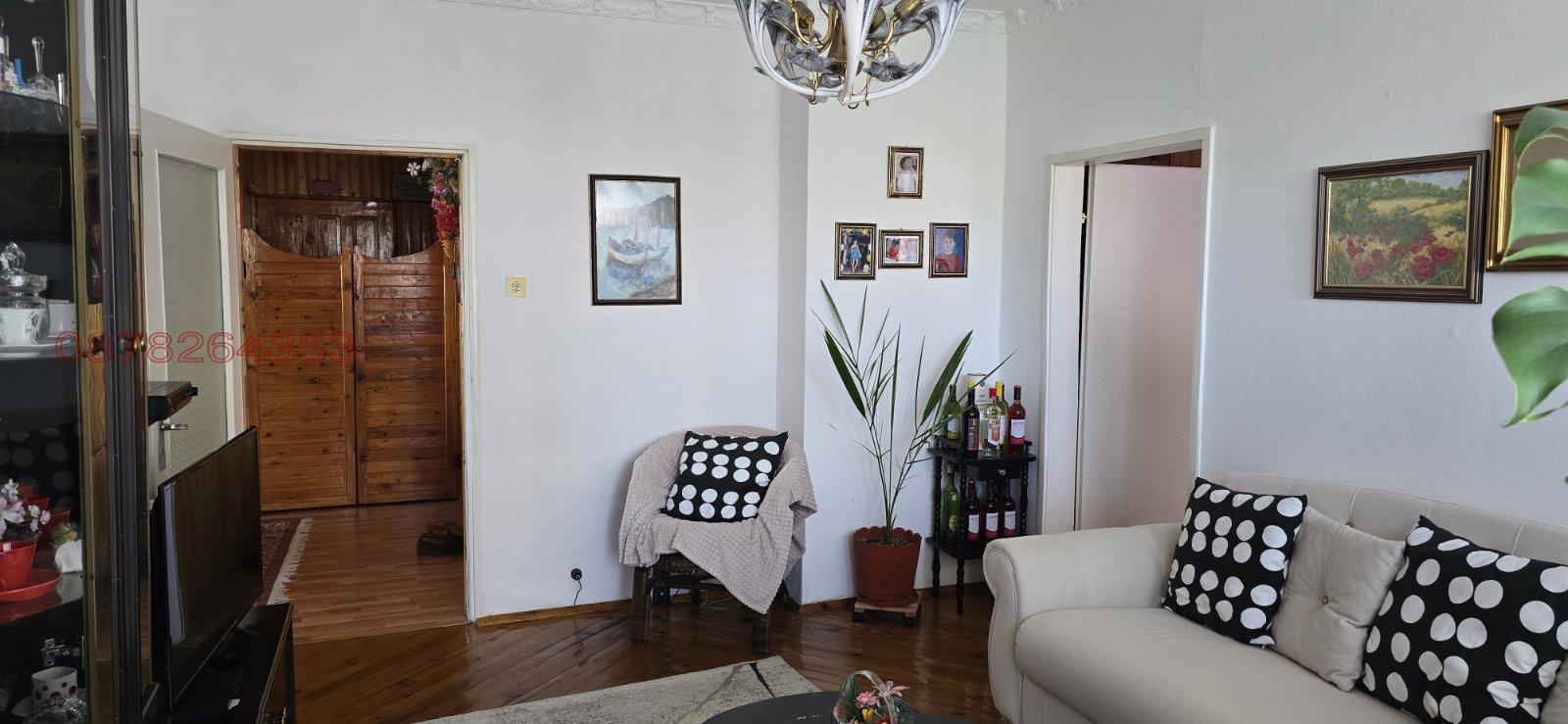 Продава 3-СТАЕН, гр. Радомир, област Перник, снимка 2 - Апартаменти - 53703240