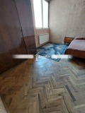 Продава ЕТАЖ ОТ КЪЩА, град Шумен, Добруджански • 118000 € / 230787.94 лв. • 41103538 3