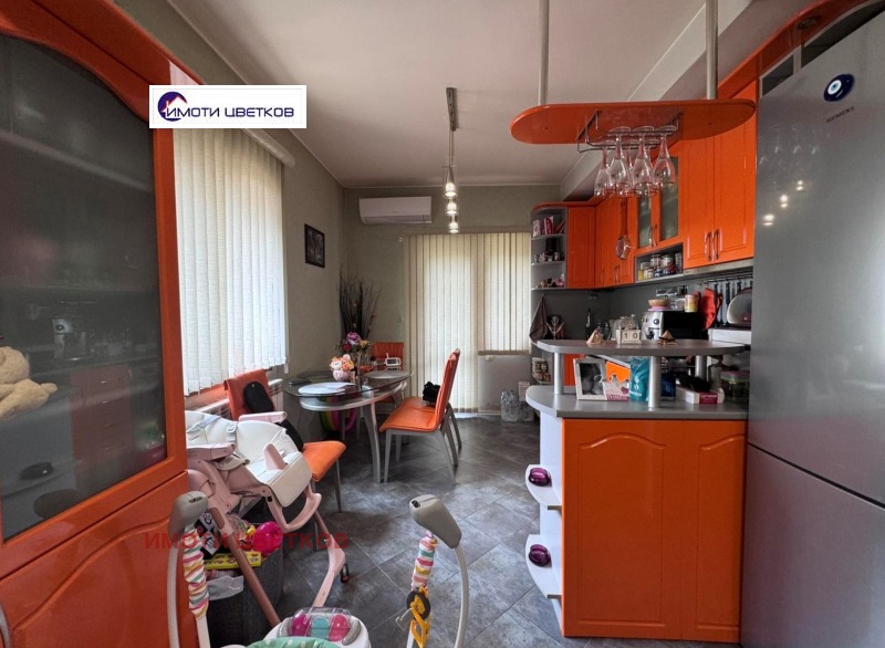 Продава  2-стаен град Враца , Център , 72 кв.м | 59896455 - изображение [2]