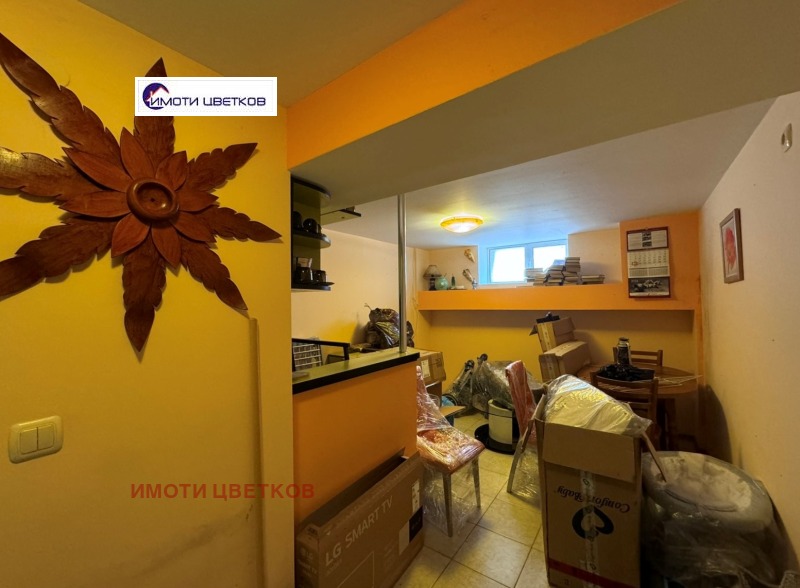 Продава  2-стаен град Враца , Център , 72 кв.м | 59896455 - изображение [16]