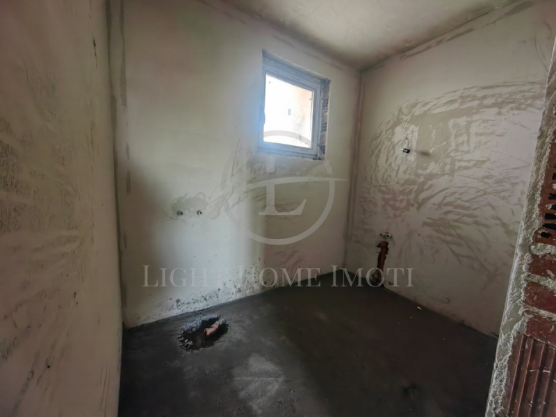 In vendita  2 camere da letto Plovdiv , Ostromila , 150 mq | 91640826 - Immagine [7]