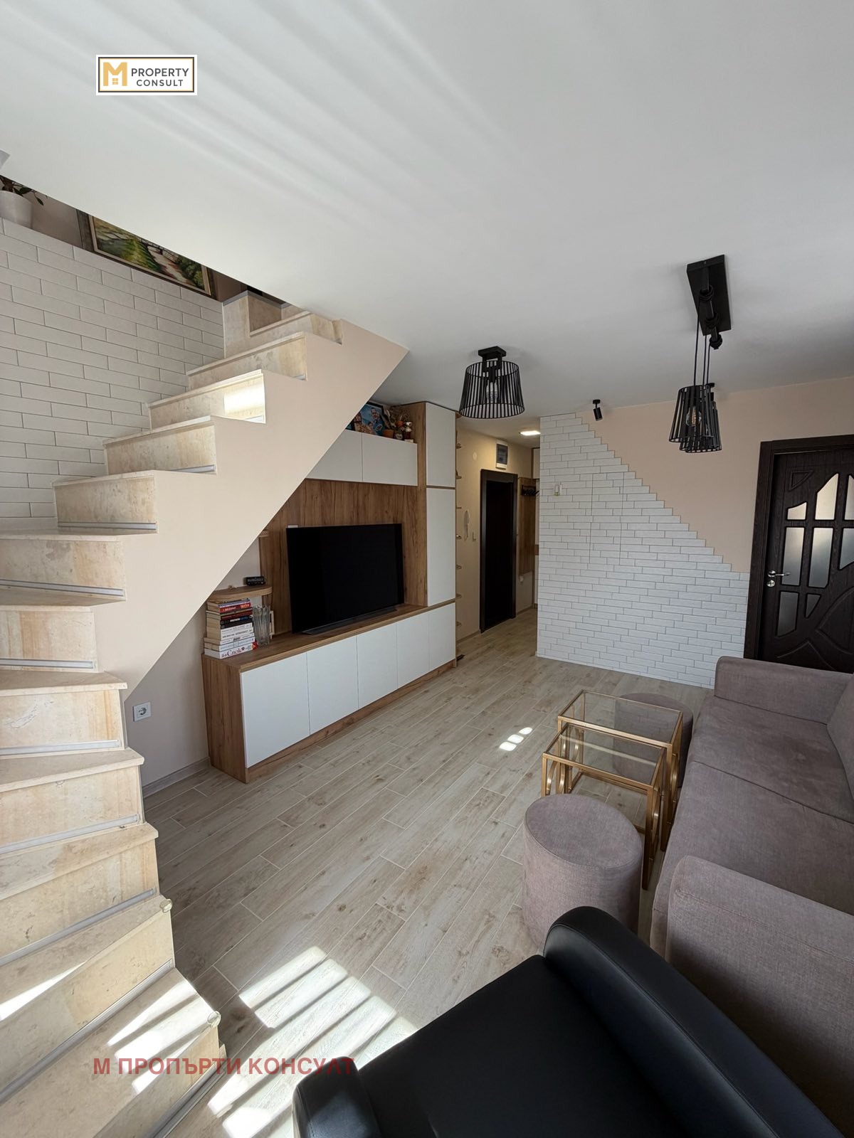 Продава МЕЗОНЕТ, гр. Плевен, Идеален център, снимка 2 - Апартаменти - 54212899