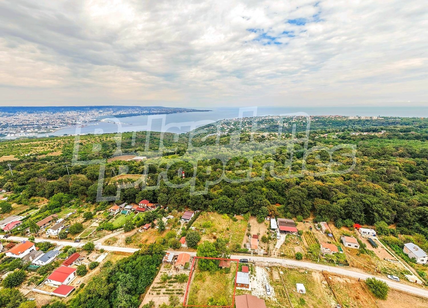 Продава ПАРЦЕЛ, гр. Варна, м-т Боровец - север