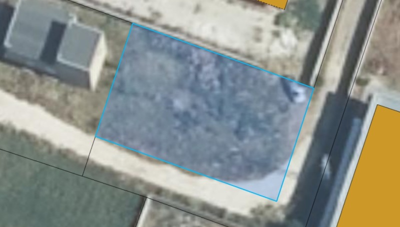 Продава ПАРЦЕЛ в област Пазарджик, с. Ивайло - 587 кв.м / 17 610 € » 34 442.17 лв., ДОМ-КО