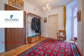 3 bedroom Tsentar, Sofia 1