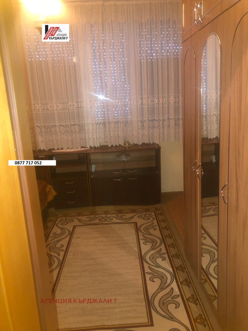 Продава  3-стаен град Кърджали , Център , 65 кв.м | 31997288 - изображение [4]