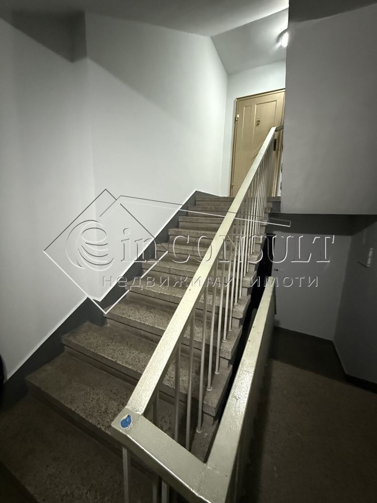 Продава 3-СТАЕН, гр. Варна, Център, снимка 2 - Апартаменти - 55176130