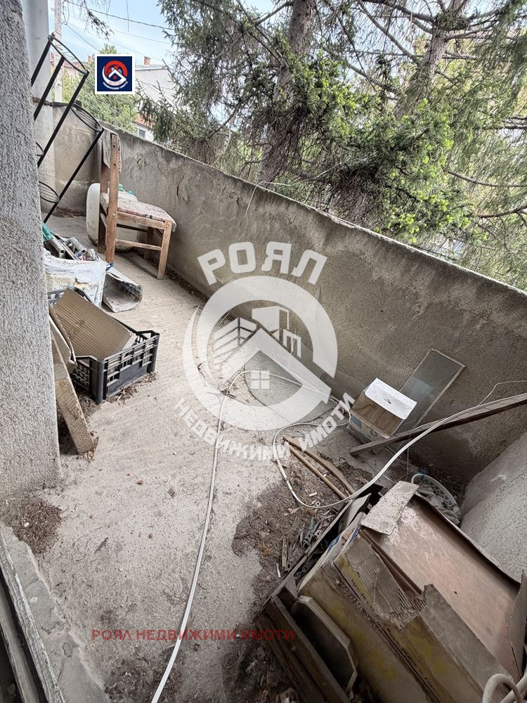 Продава ЕТАЖ ОТ КЪЩА, гр. Пловдив, Прослав, снимка 17 - Етаж от къща - 56380775