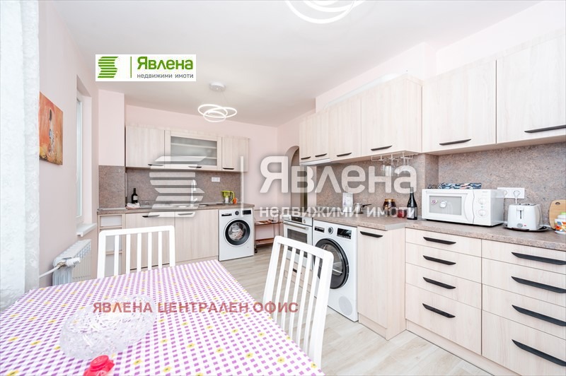 Продава КЪЩА, гр. София, Гео Милев, снимка 3 - Къщи - 47380303