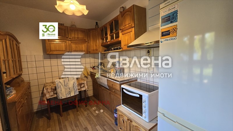 Продава КЪЩА, с. Долище, област Варна, снимка 5 - Къщи - 48018956