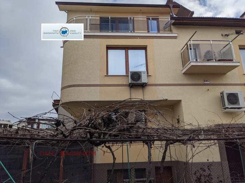 Продава КЪЩА, град София, Орландовци • 299000 € • 21357575 — Holmes.bg