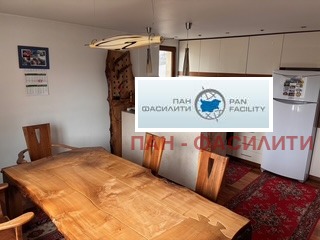 Продава КЪЩА, гр. София, Орландовци